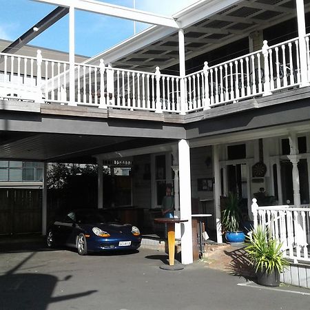 Shooters Saloon Hotel & Cabins 奥克兰 外观 照片