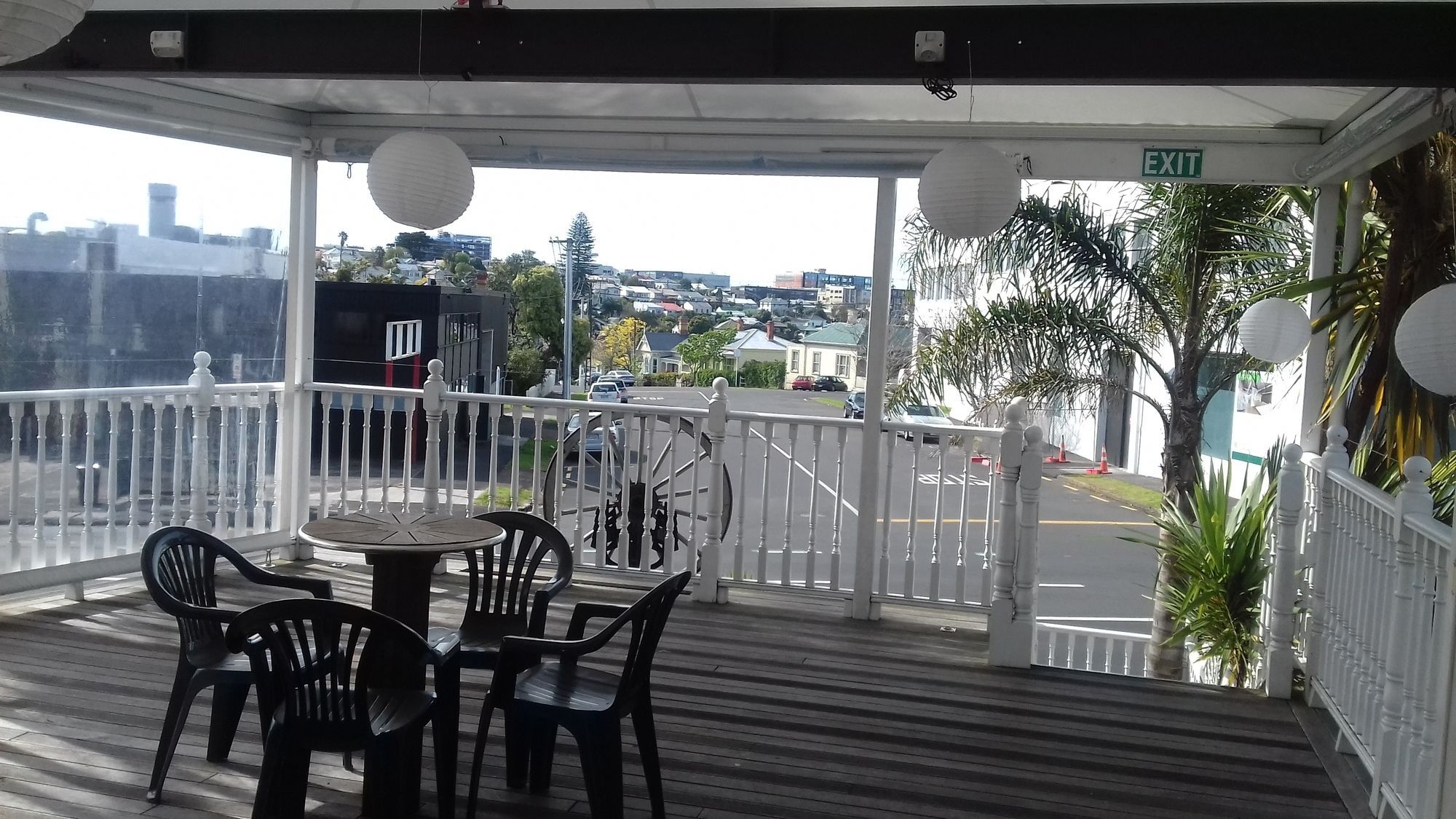 Shooters Saloon Hotel & Cabins 奥克兰 外观 照片