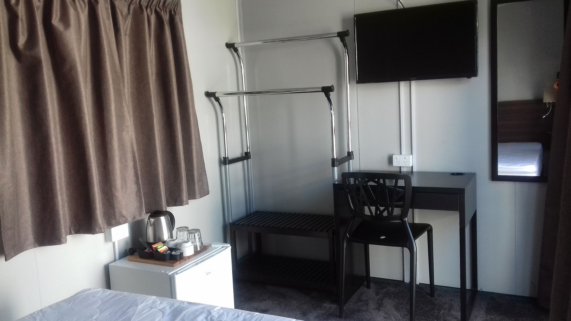 Shooters Saloon Hotel & Cabins 奥克兰 外观 照片