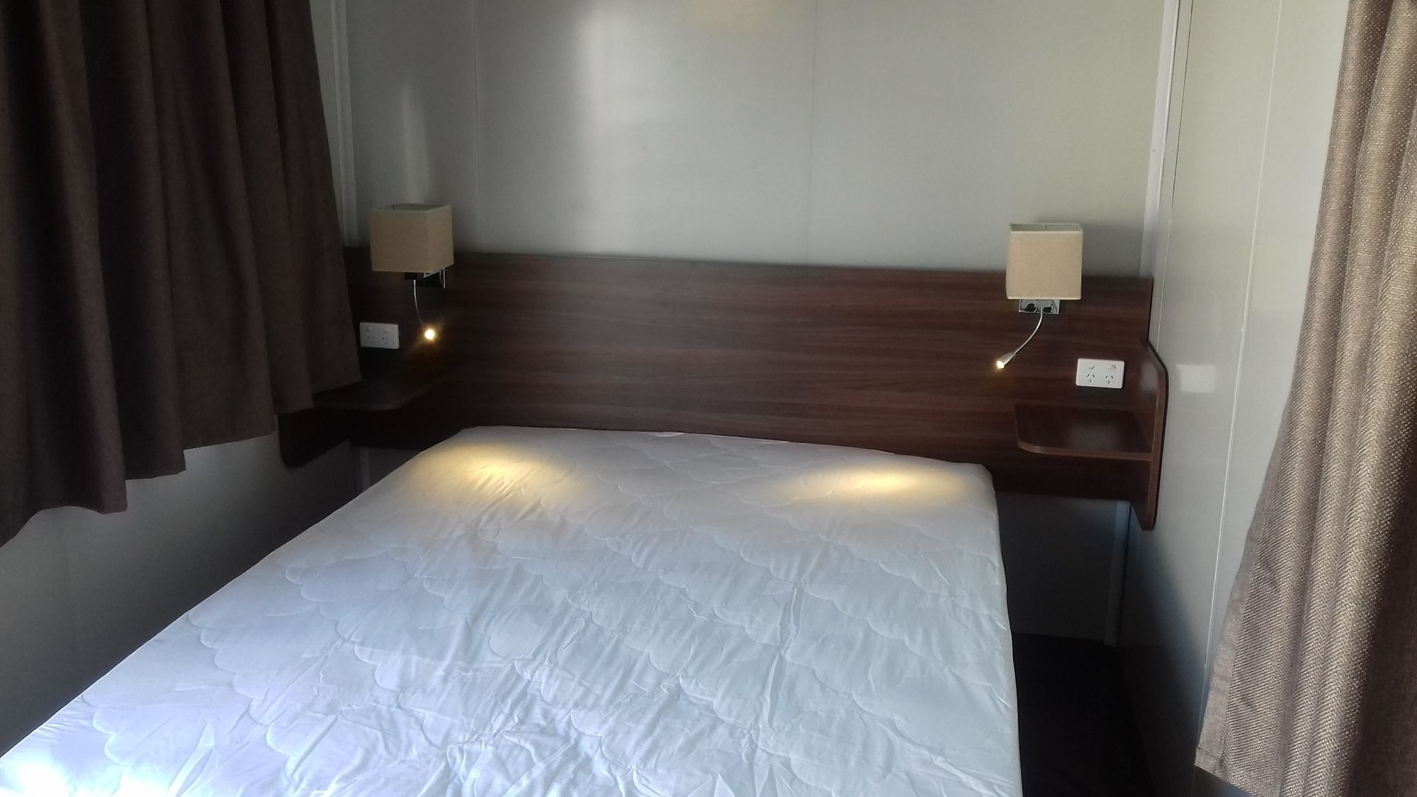 Shooters Saloon Hotel & Cabins 奥克兰 外观 照片